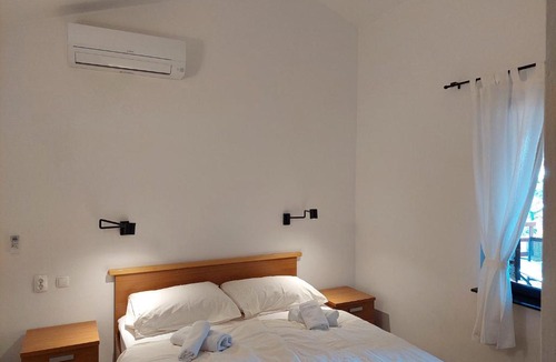 Cres House | Gavza Joy