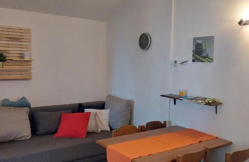 Cres House | Gavza Joy