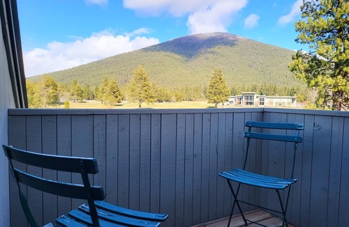 Black Butte Ranch Condo | GC094 | Condo on Big Meadow's 18th Fairway.