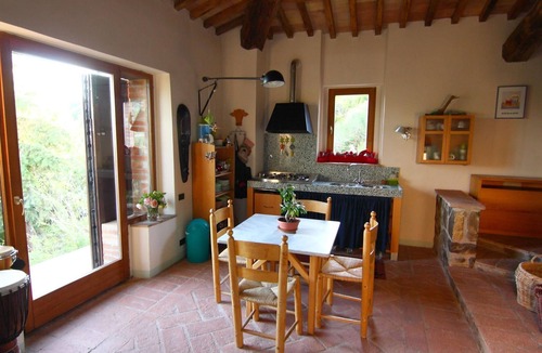 Monte Vibiano Vecchio Apartment | Gemütliches Studio im Erdgeschoss, mit Terrasse by Interhome