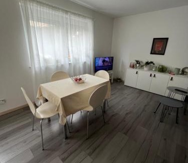 Schoenaich Apartment | Gemütliche 2-Zimmerwohnung, Schönaich