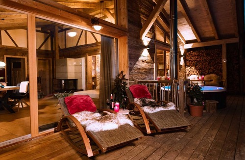 Rabenstein Apartment | Gemütliche Almhütte mit Eigenem Wellnessbereich