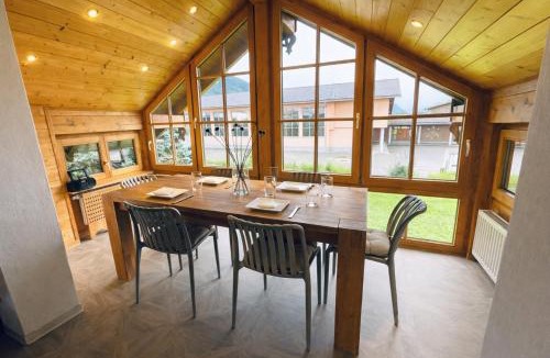 Trauchgau Apartment | Gemütliche Alpenwohnung mit Balkon & Bergblick nahe Neuschwanstein ideal für Familien & Gruppen für gemeinsame Momente