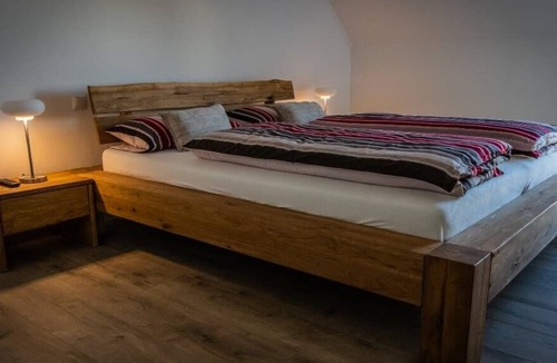 Seebarn Apartment | Gemütliche Dachgeschosswohnung mit Saunabereich