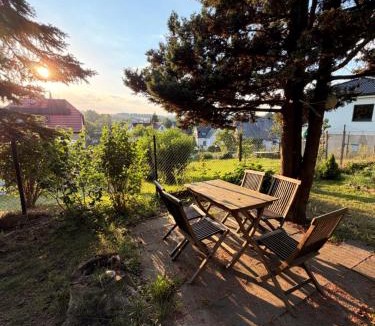 Schirgiswalde-Kirschau House | Gemütlicher DDR Bungalow mit traumhafter Aussicht über Schirgiswalde