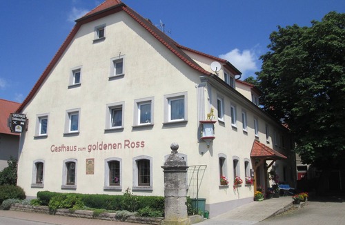 Creglingen Apartment | Gemütliches Feriendomizil mit familiär geführtem Gasthof