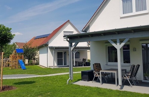 Weigenheim Apartment | Gemütliches Ferienhaus (75 m2) mit offener Galerie und Terrasse