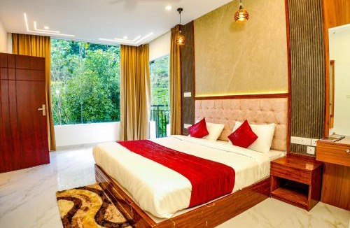 Chithirapuram Hotel | Gems Munnar
