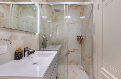 Statiekwartier Apartment | GemStay Antwerp