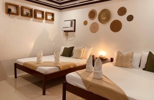 General Luna Hostel | General's Hideout Siargao