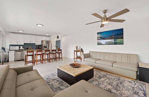 Rosendal Condo | GENERATOR! 5 mins to Magens + 15 mins to STJ ferry