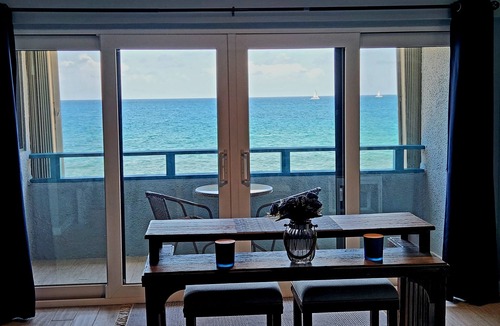 Estate Bolongo Condo | GENERATOR! Ocean-Front Siren's Point - Just Steps to Pool!