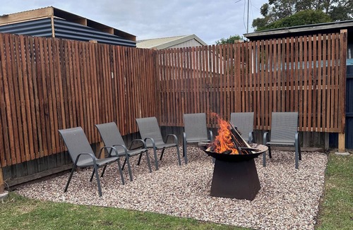 St Leonards House | Generous 5BR Beach Retreat - St Leonards Beauty
