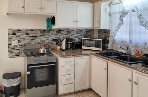 Piggotts Apartment | Genesis King Suite Apt 4 located in peaceful valley AC, Wi-Fi, King Bed