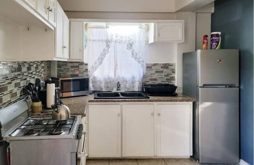 Piggotts Apartment | Genesis King Suite Apt 4 located in peaceful valley AC, Wi-Fi, King Bed
