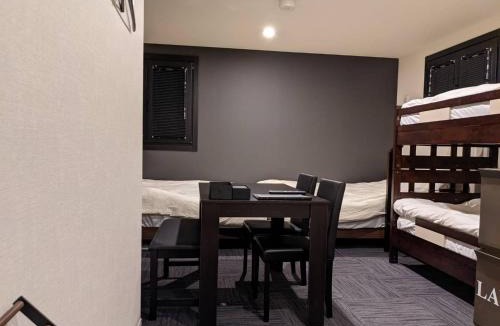 Yotsuya Apartment | Gennoya