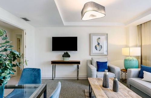 Central District Apartment | Genteel Home Isabel la Catolica II