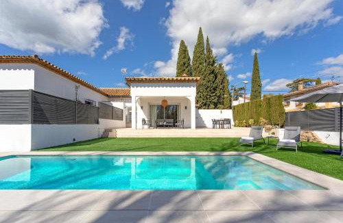 Distrito Norte Sierra Villa | Genteel Home Villa El Brillante