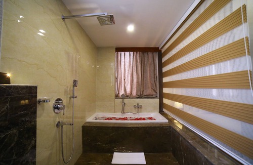 Jamui Hotel | GENX JAMUI