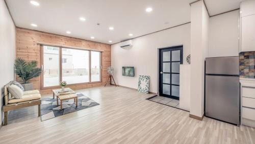 Sibang-ri House | Geojae Amor Family Pension