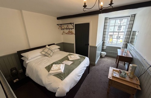 Tarvin Bed & Breakfast | George & Dragon