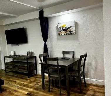 Georgian Inn Apartment | Georgian Inn Beach Club