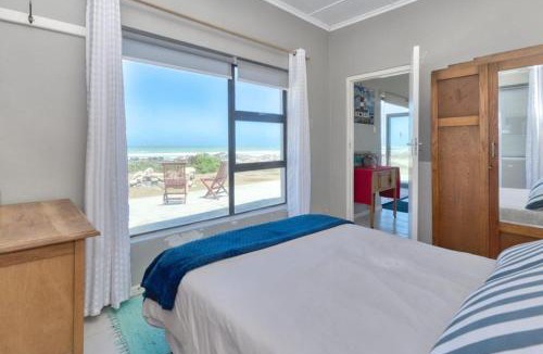 L'Agulhas House | Georgie