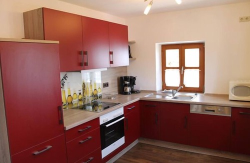 Aue Apartment | Geräumiges Feriendomizil mit Balkon - besonders für Familien geeignet
