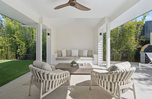 Korora House | Gerald's Break Away - Pet Friendly, Style and luxury with Pool