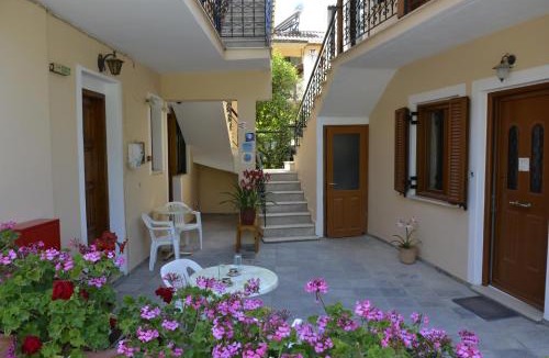 Vassiliki Apartment | Geroulis Stefanos Studios