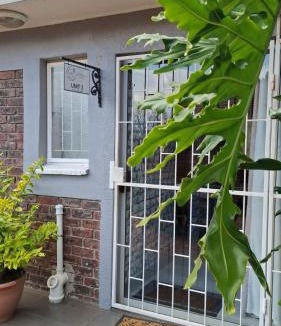 Nigel Bed & Breakfast | GerSan Oasis