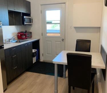 La Tuque Apartment | Gestion clin d’oeil - 505