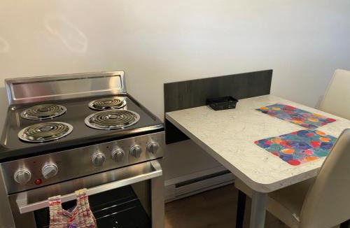 La Tuque Apartment | Gestion clin d’oeil - 505