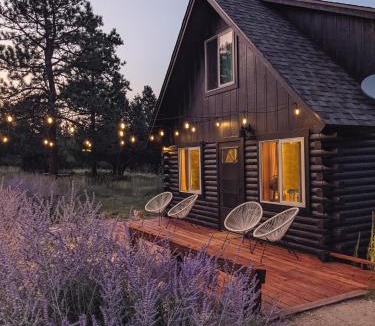 Howard House | Get Away From it All at Whiskey Rapids ✷ Dog Friendly!