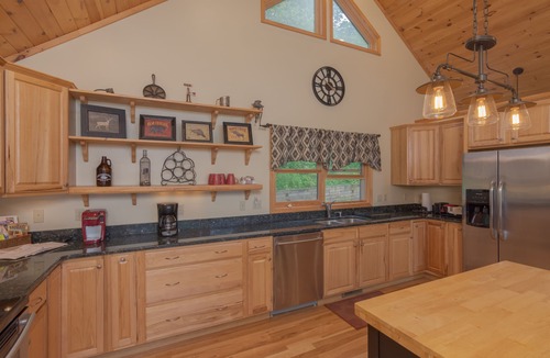 Wolf Laurel House | Get-Away Mountain Cabin. Hot Tub, Sunset Mtn. Views, Game Room, Near Asheville