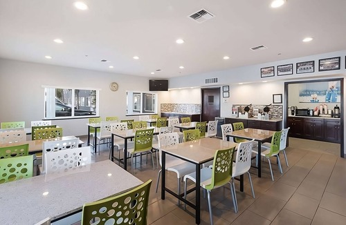 Kennewick Resort | Get Ready for Adventure! Located in the Heart of Kennewick! Free Breakfast!