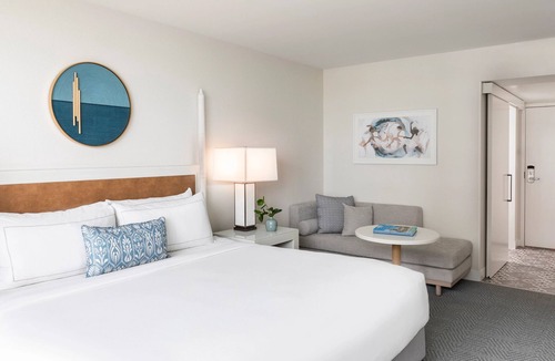 Singer Island Hotel | Get The View From The Balcony | Beach access