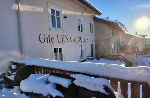 Bois-d'Amont Apartment | Get together with friends and family in a large apartment in the Haut Jura.