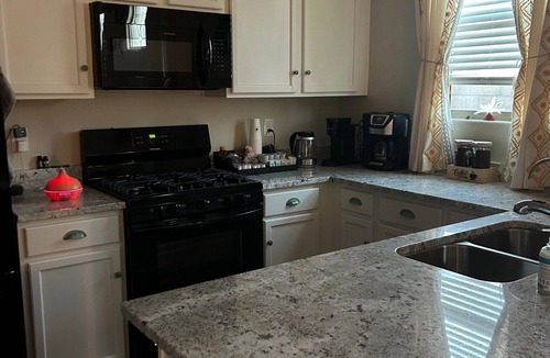 Montecito in Estrella House | Getaway in desirable Estrella Mountain Ranch in Goodyear, near BALLPARK & NASCAR