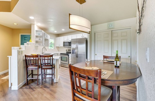 North Mountain Condo | Getaway w/Balcony & Spa: 13 Mi to Old Town