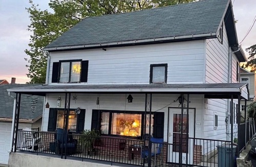 Gettysburg House | Gettysburg Carriage House 252 Baltimore Street Rear House ~Entire House Rental!