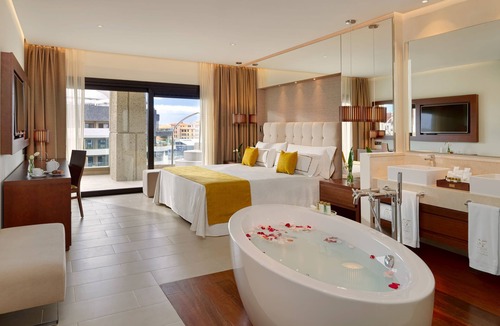 El Duque Hotel | GF Victoria