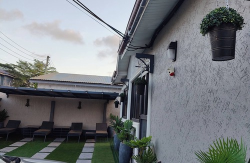 Teshie House | Ghanastays a very modern and stylish House with all the amenities to relax.