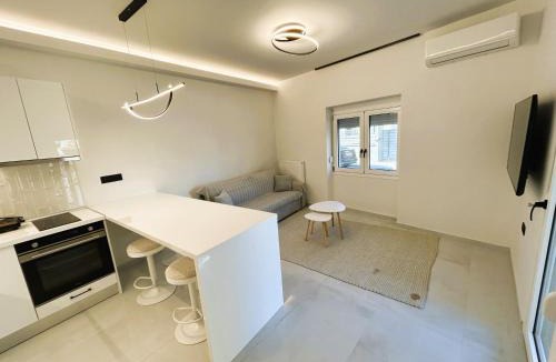 Trikala Apartment | Ghini Venes 3