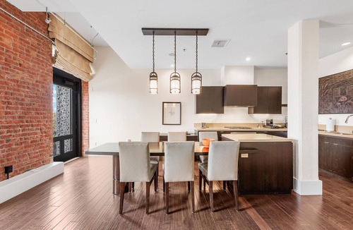 Fisherman's Wharf Hotel | Ghirardelli Square Luxury Bayview Residence