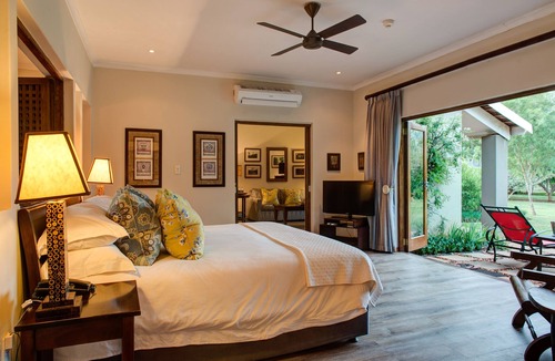 Mkuze Hotel | Ghost Mountain Inn