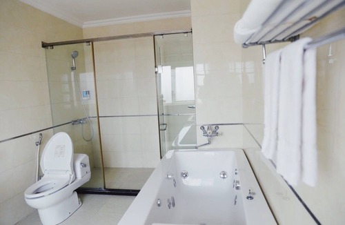 Tu Son Hotel | Gia Bao Hotel