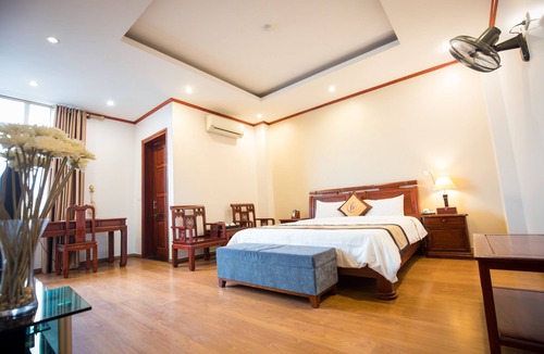 Tu Son Hotel | Gia Bao Hotel