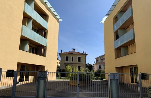Lucca Historical Center Apartment | GIALLOMANGO Apt in Lucca