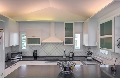 Agia Marina Apartment | Gianna's House